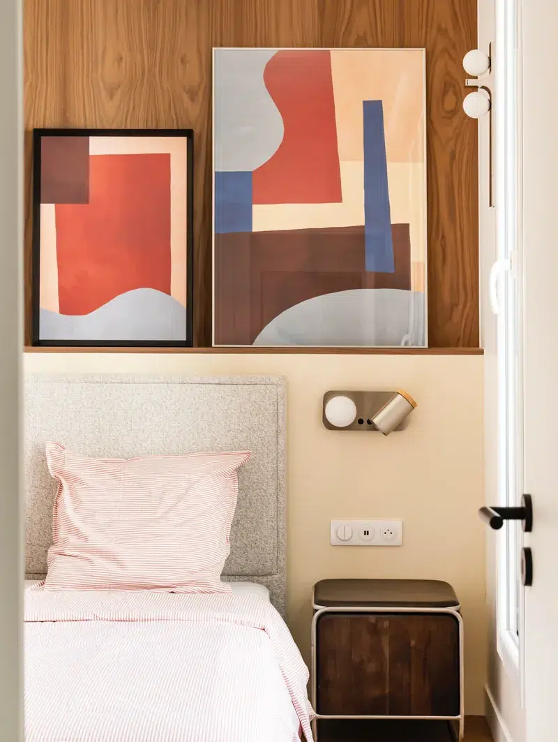 Chambre parentale du projet Moscou, appartement familial de 53 m² à Paris, par Ameo Concept